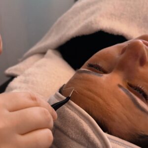 Alternative view of Formation professionnelle Lifting Coréen au fil de collagène