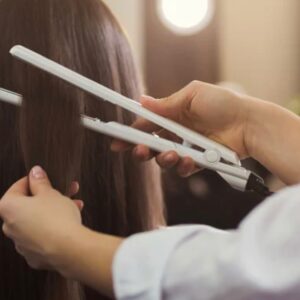 FORMATION LISSAGE BRÉSILIEN  Formation seule 490 € | Formation + matériel 990 €